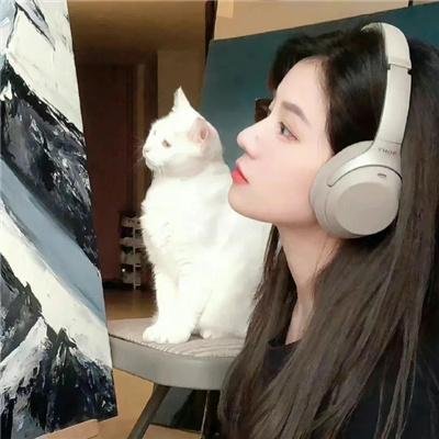 小姐嬉春